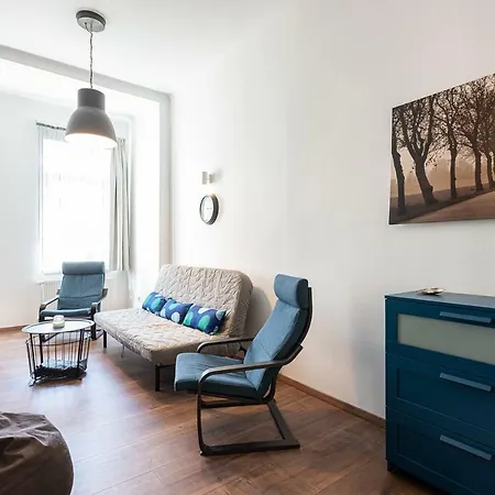Nocleg ze śniadaniem Lion Apartman Segedyn